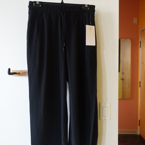 Athleta avenue wide leg crop pant 4 Black - Picture 5 of 16